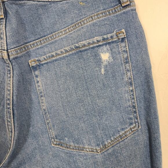 Old Navy High Rise O.G. Straight Secret Smooth Pockets Distressed Jeans Size 14 - Picture 12 of 15
